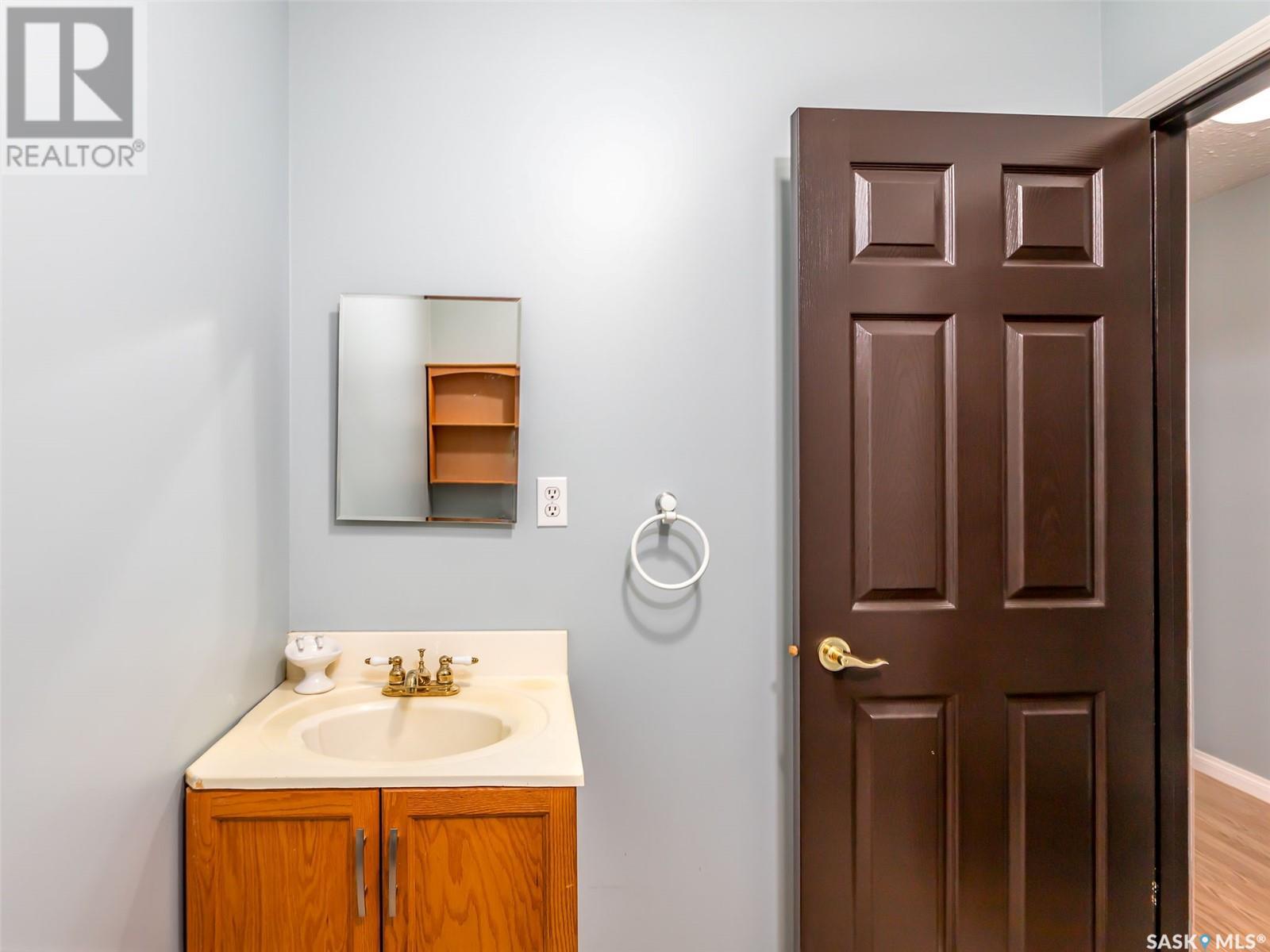 999 Melfort Street W, Melfort, Saskatchewan  S0E 1A0 - Photo 20 - SK988748