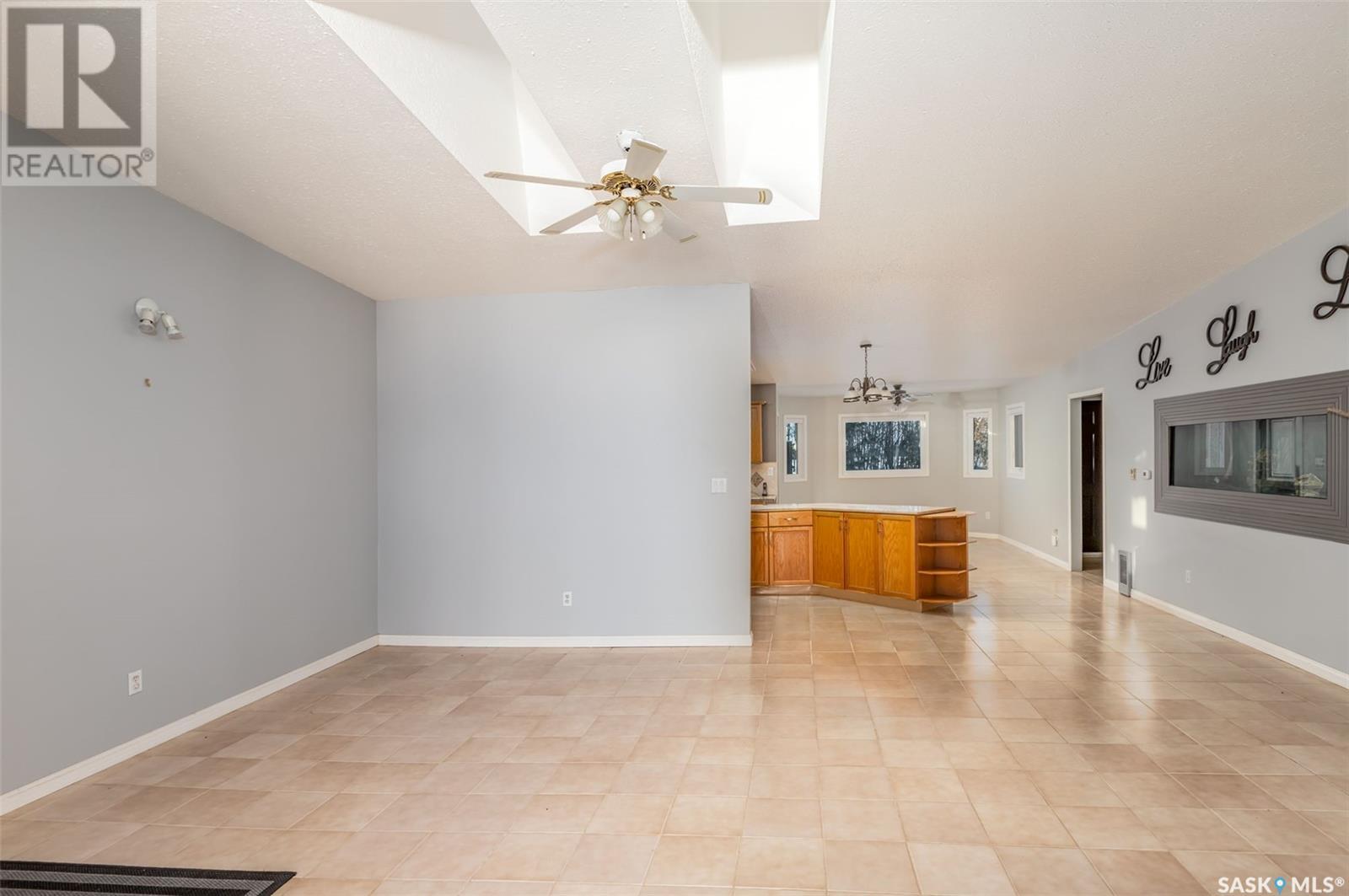 999 Melfort Street W, Melfort, Saskatchewan  S0E 1A0 - Photo 8 - SK988748