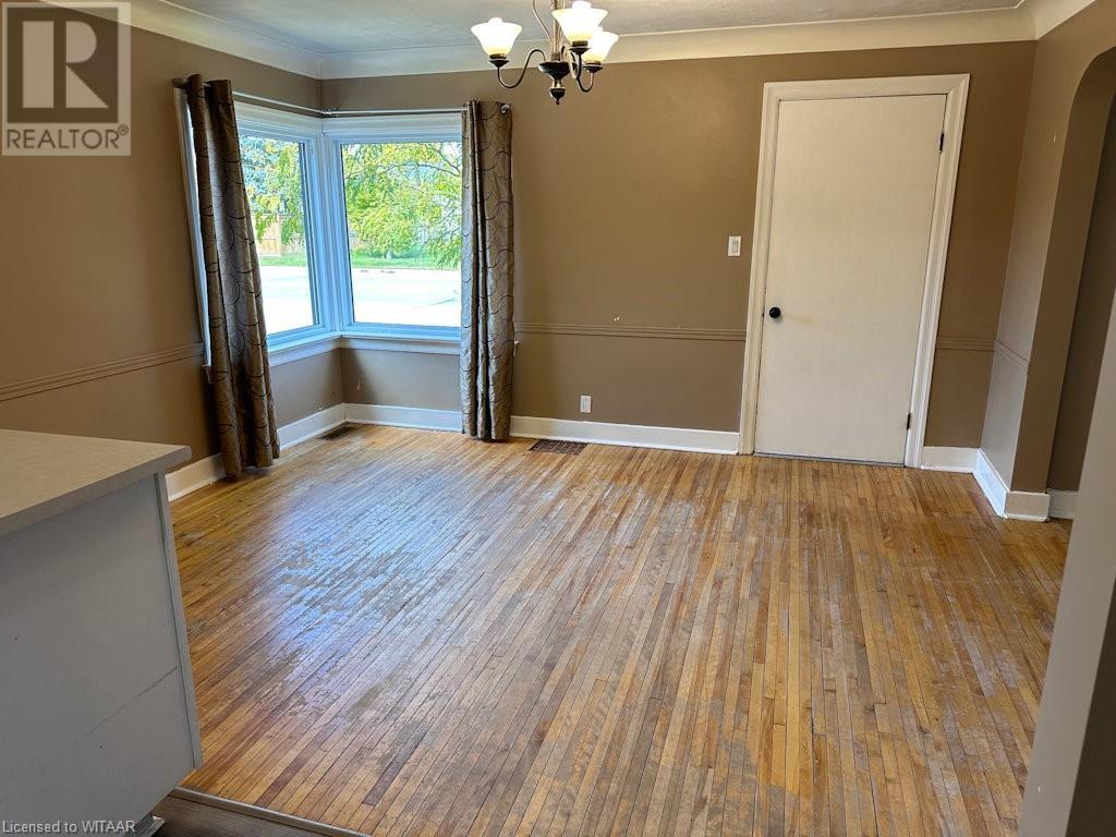 25 Fourth Street, Tillsonburg, Ontario  N4G 1H1 - Photo 5 - 40663020