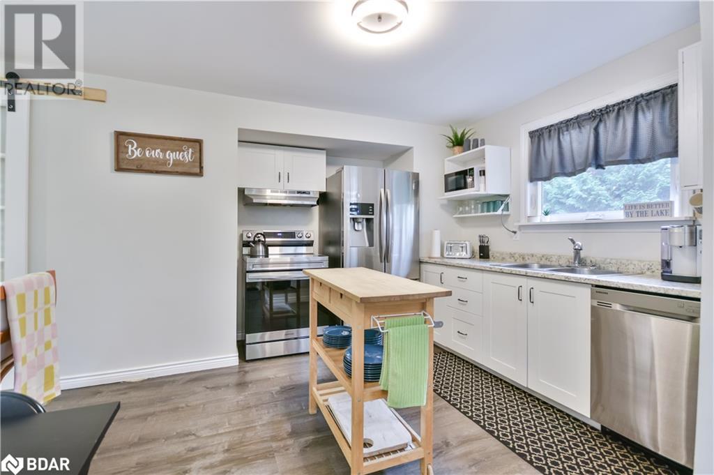 53 Polish Avenue, Penetanguishene, Ontario  L9M 1W8 - Photo 10 - 40680695