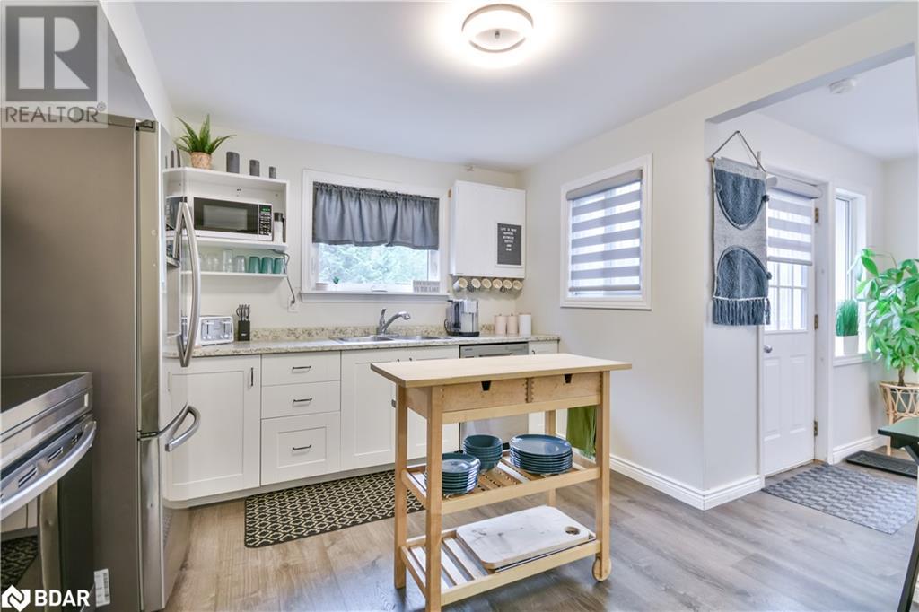 53 Polish Avenue, Penetanguishene, Ontario  L9M 1W8 - Photo 7 - 40680695