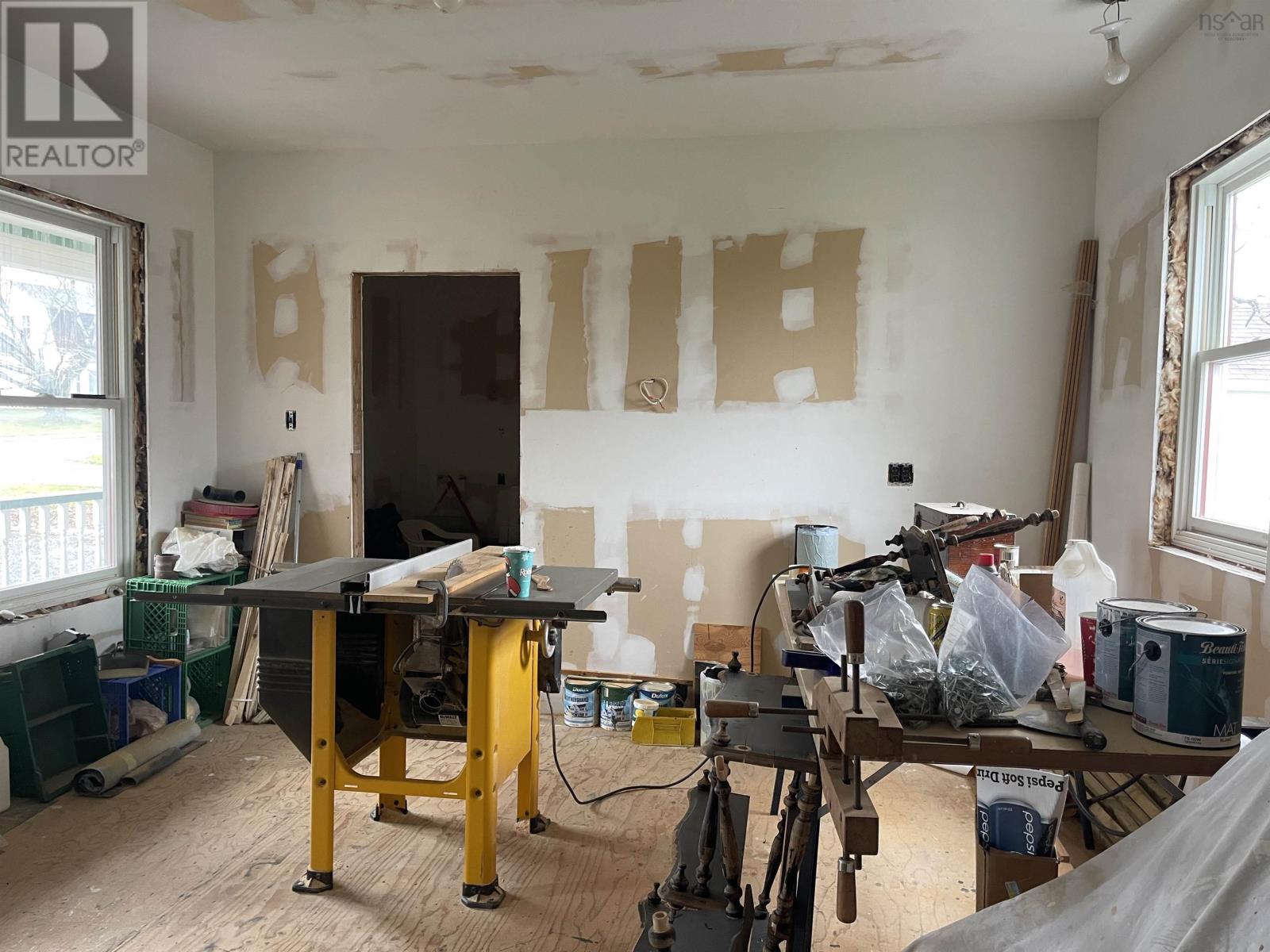 2172 Cowan Street, Westville, Nova Scotia  B0K 2A0 - Photo 16 - 202427230