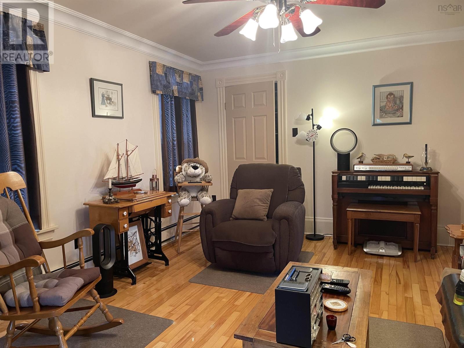 2172 Cowan Street, Westville, Nova Scotia  B0K 2A0 - Photo 8 - 202427230