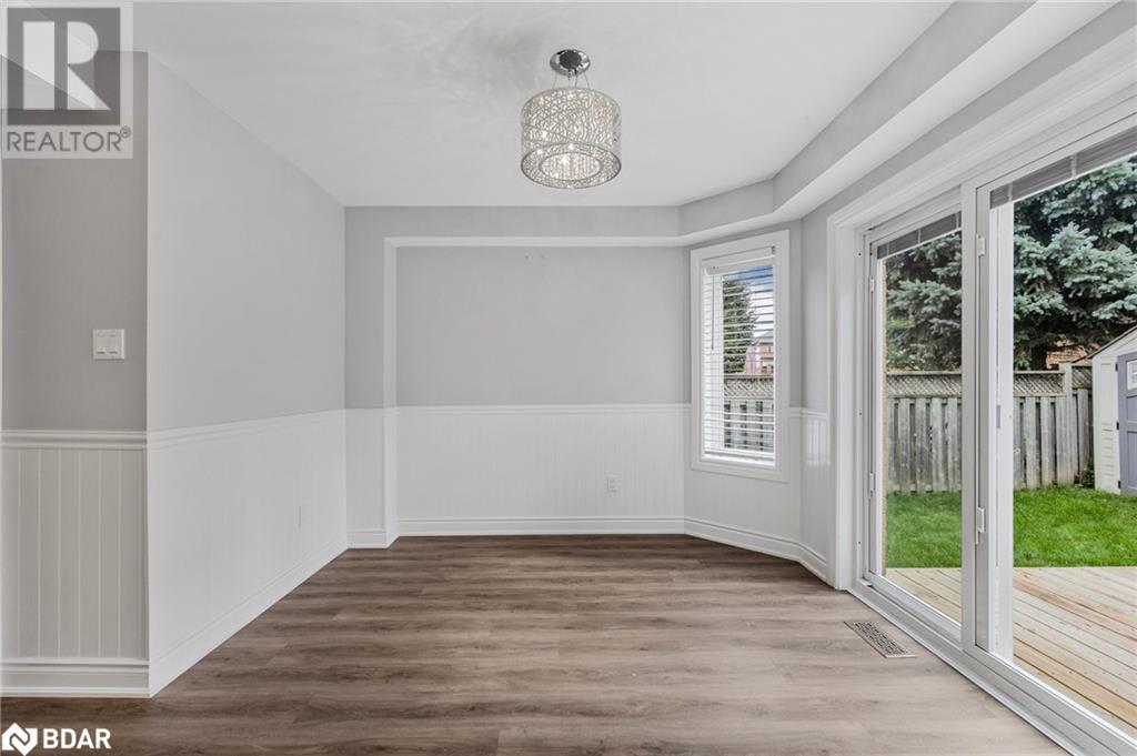 21 Leslie Avenue, Barrie, Ontario  L4N 9P1 - Photo 13 - 40680719