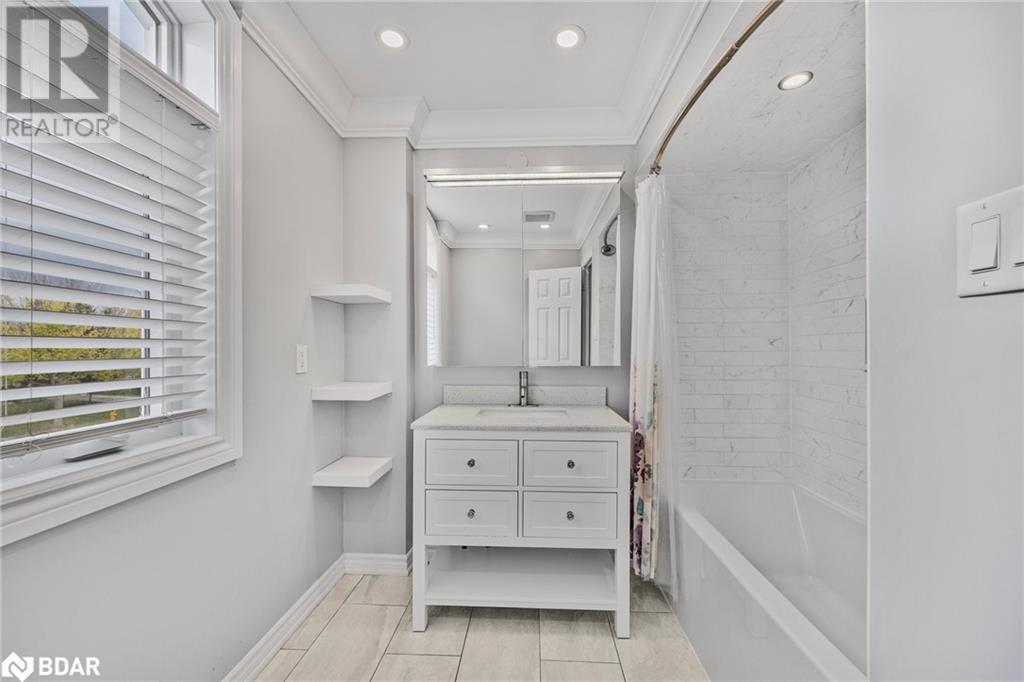 21 Leslie Avenue, Barrie, Ontario  L4N 9P1 - Photo 30 - 40680719