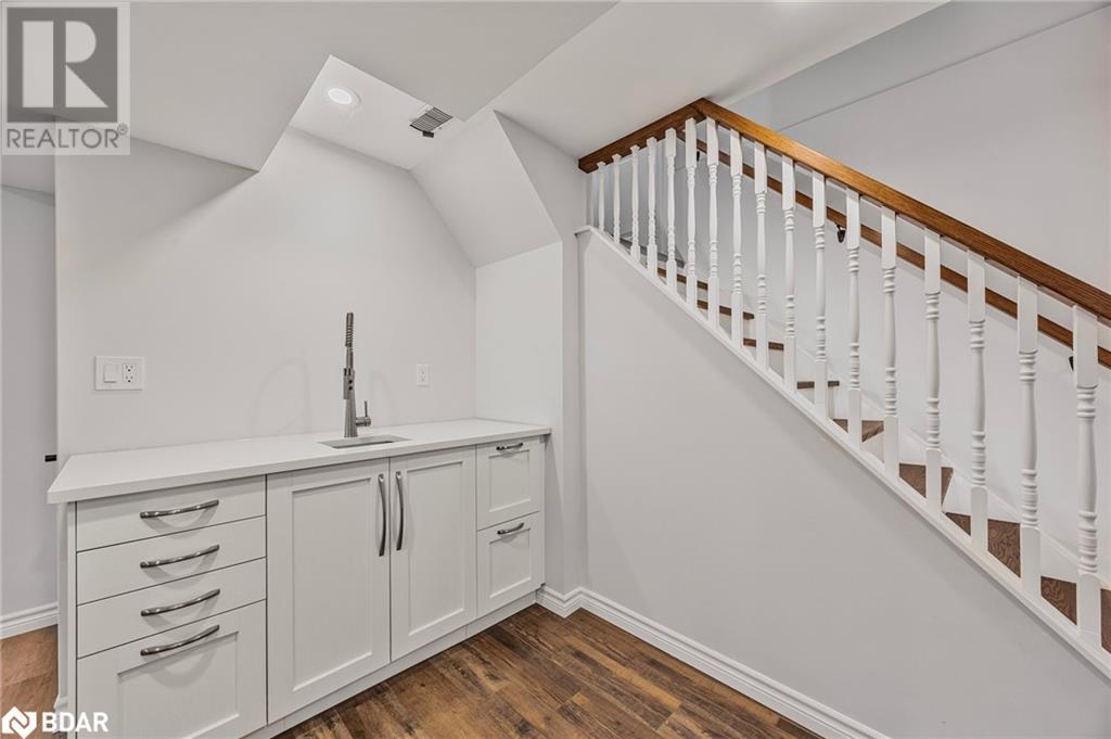 21 Leslie Avenue, Barrie, Ontario  L4N 9P1 - Photo 32 - 40680719