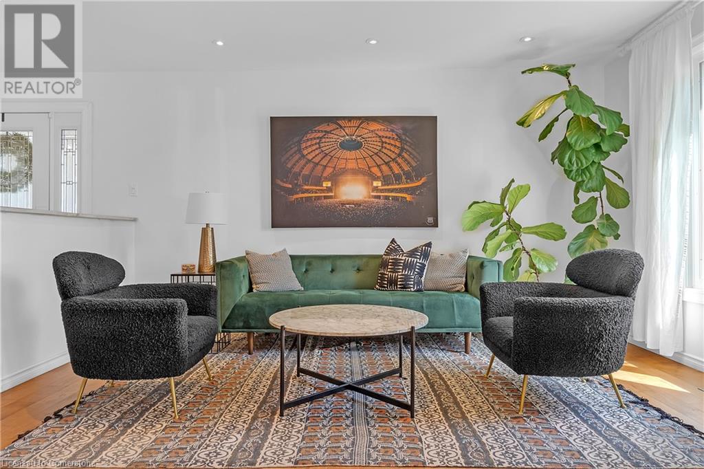 98 Forestgate Drive, Hamilton, Ontario  L9C 6A3 - Photo 9 - 40680643