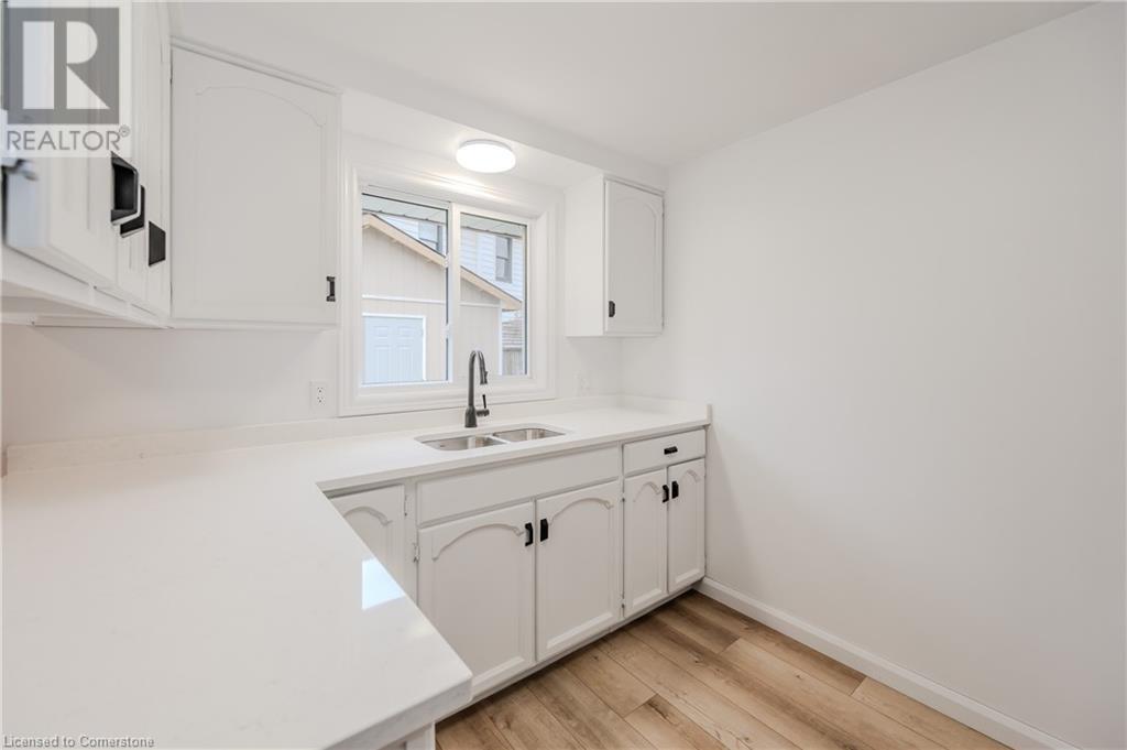 53 Oak Street, Cambridge, Ontario  N1R 4L1 - Photo 13 - 40679558