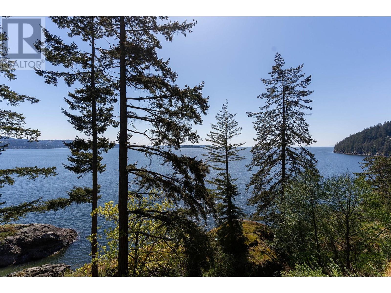 825 Hummingbird Lane, Bowen Island, British Columbia  V0N 1G1 - Photo 3 - R2905355