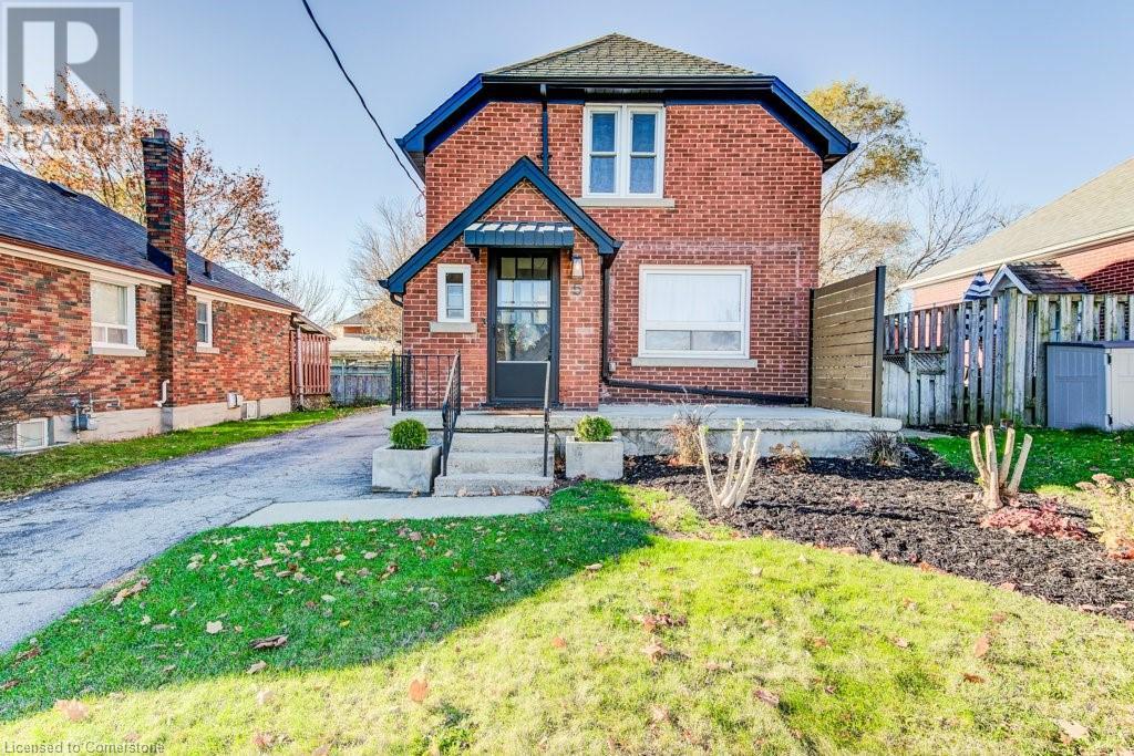 5 KENNEDY Avenue, Kitchener, Ontario