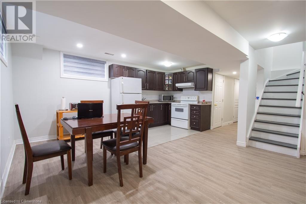 1 Colonial Drive, Guelph, Ontario  N1L 1T7 - Photo 44 - 40678476