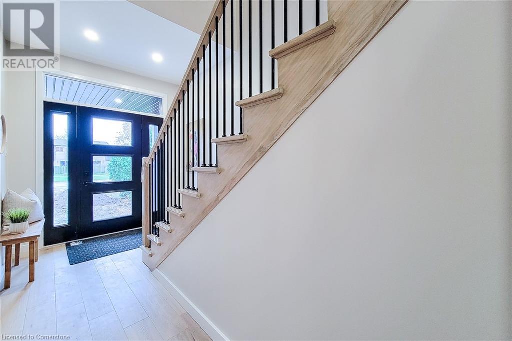 1440 Upper Gage Avenue, Hamilton, Ontario  L8W 1E7 - Photo 4 - 40679926