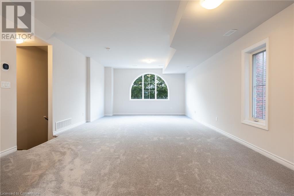 677 Park Road N Unit# 9, Brantford, Ontario  N3R 0A2 - Photo 11 - 40680787