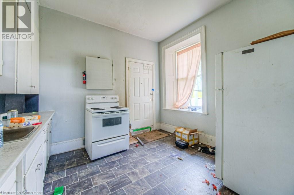 245 Ainslie Street SCambridge, Ontario  N1R 3L2 - Photo 8 - 40680818