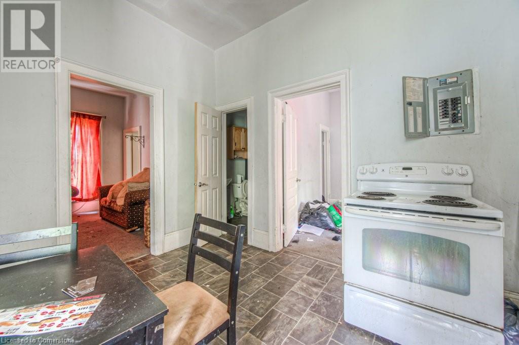 245 Ainslie Street SCambridge, Ontario  N1R 3L2 - Photo 13 - 40680818