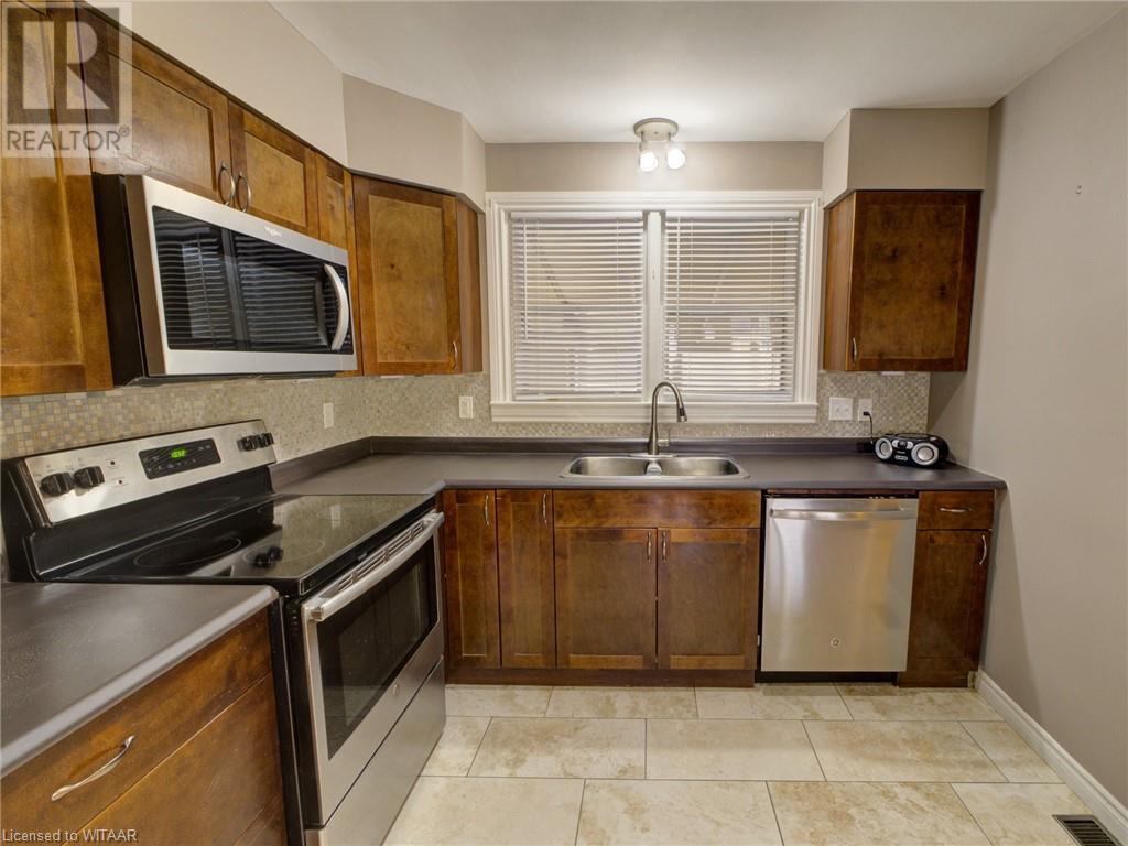 90 Earlscourt Crescent, Woodstock, Ontario  N4S 5H3 - Photo 14 - 40674418