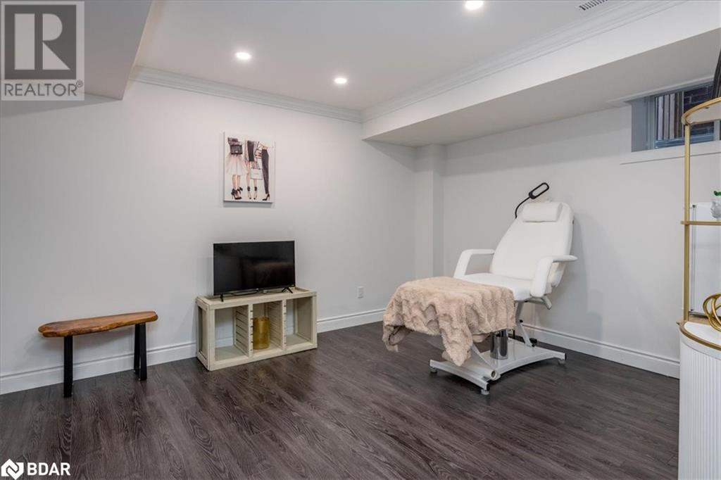 19 Rugman Crescent, Springwater, Ontario  L9X 2A2 - Photo 33 - 40680732