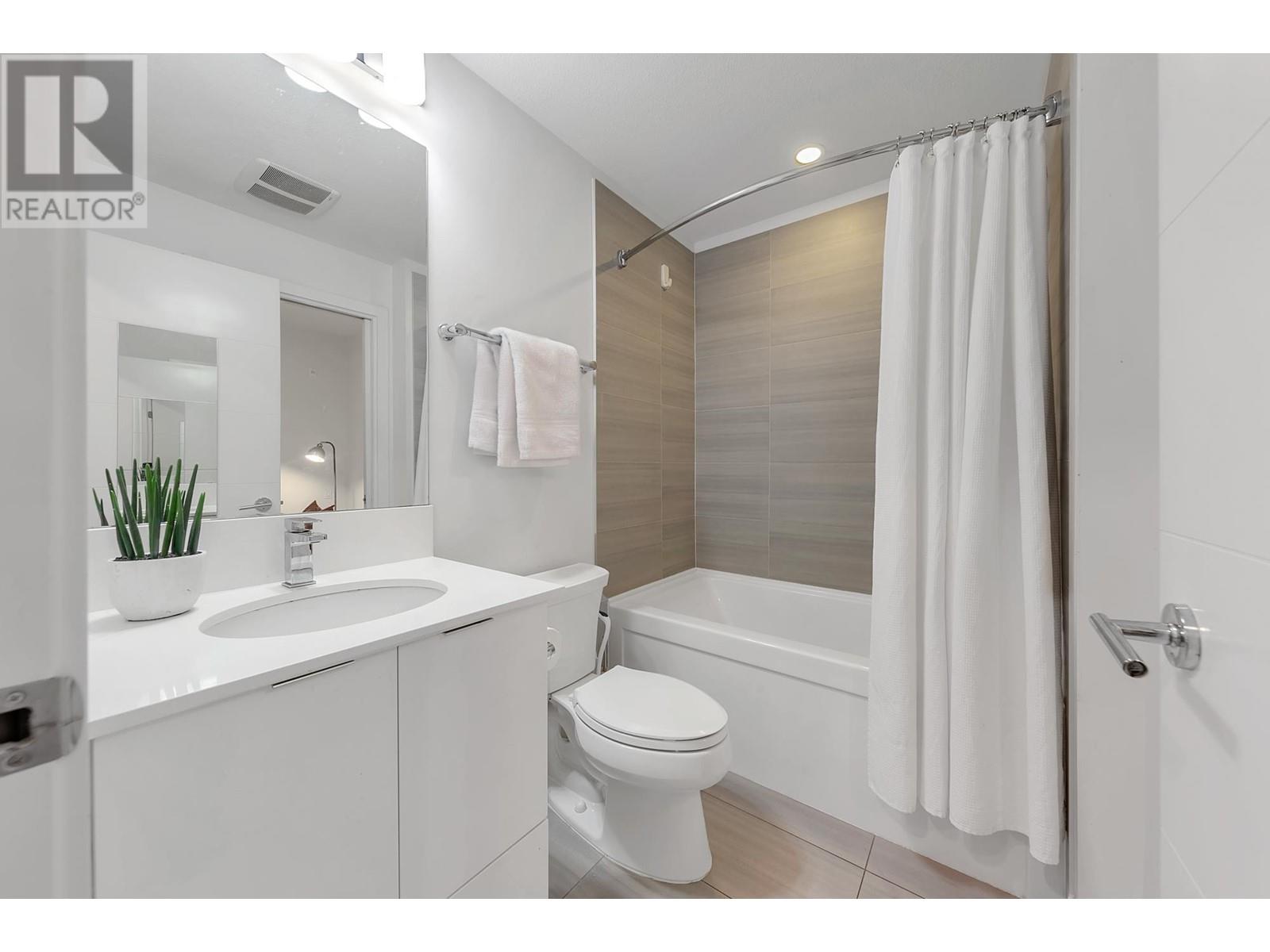 318 723 W 3rd Street, North Vancouver, British Columbia  V7M 0E4 - Photo 16 - R2946681