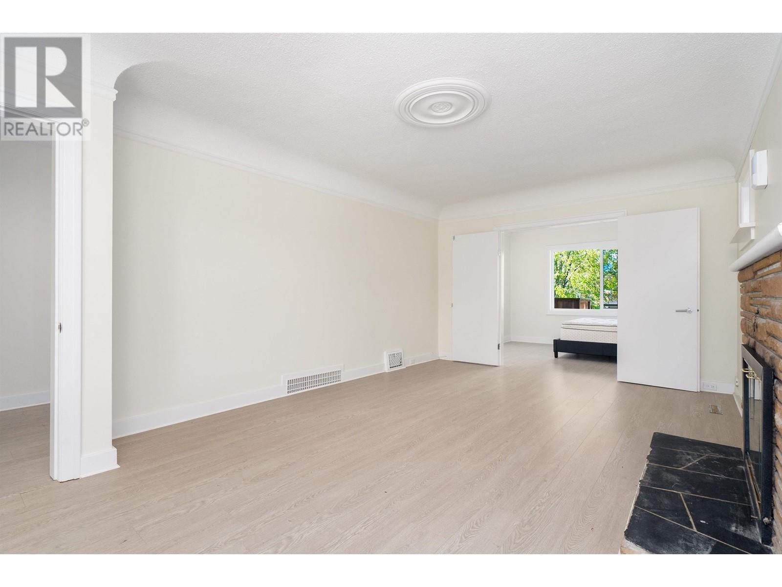 Property at 3727 W 20TH AVENUE image 4