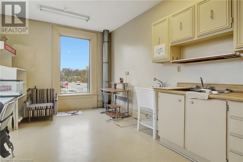 204 King Street E, Cambridge, Ontario  N3H 3M6 - Photo 23 - 40680668