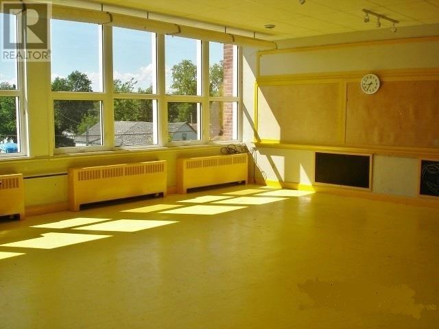 110 Clark St, And #400 - 406 Mackenzie Avenue,, Atikokan, Ontario  P0T 1C0 - Photo 14 - TB230402