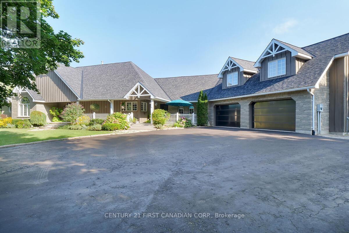 33992 MOORE COURT, Bluewater, Ontario