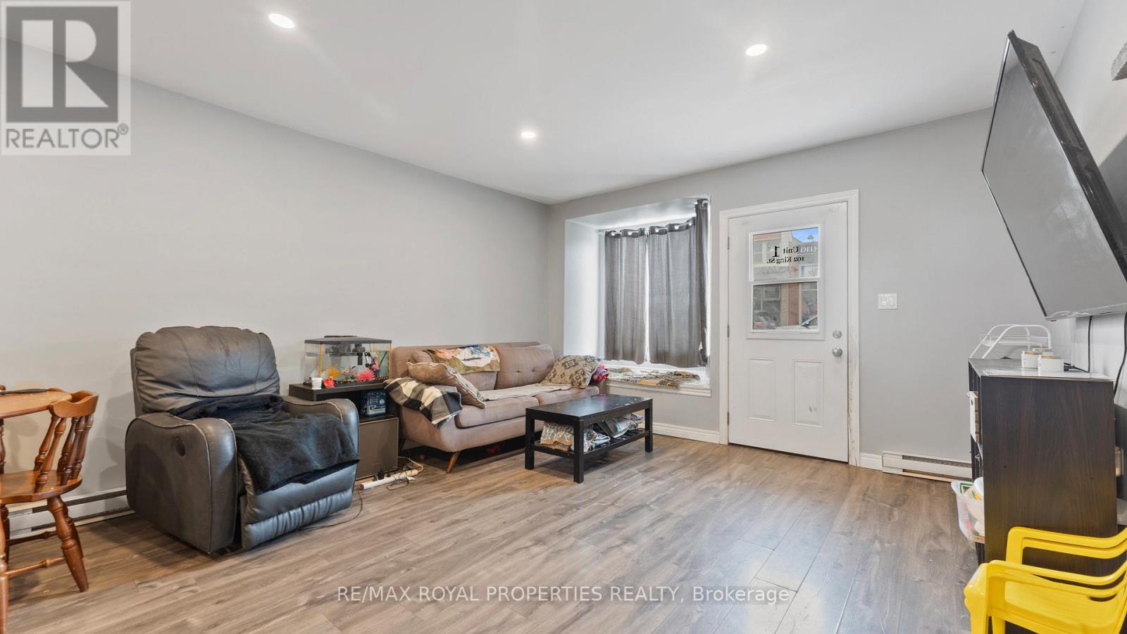 Property at 102 KING STREET image 5