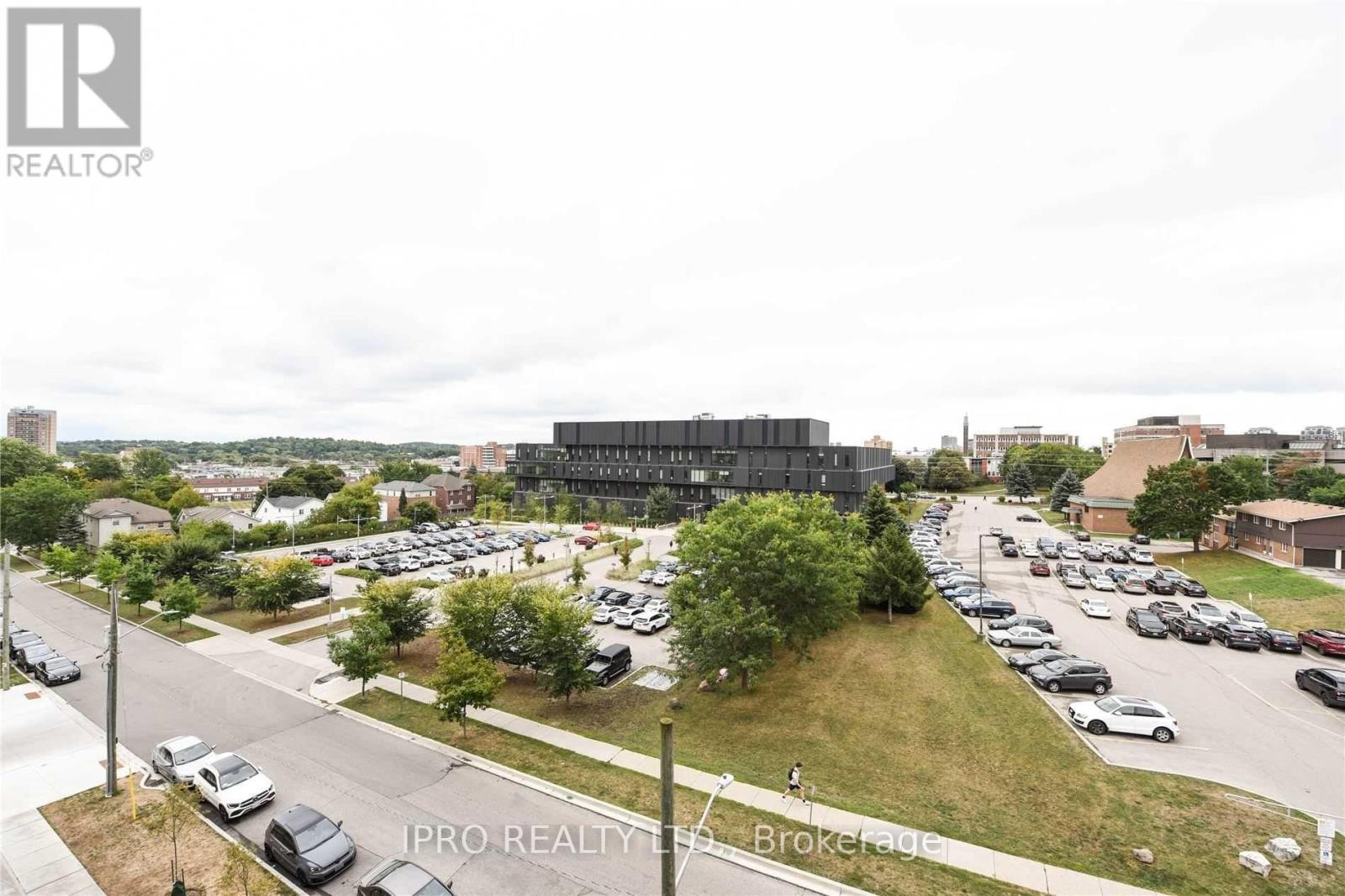 B211 - 275 Larch Street, Waterloo, Ontario  N2L 3R2 - Photo 4 - X10874938