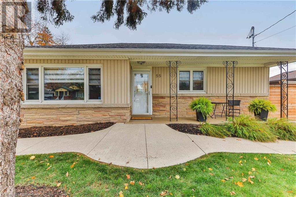 55 Deschene AvenueHamilton, Ontario  L9A 3J8 - Photo 3 - 40680913