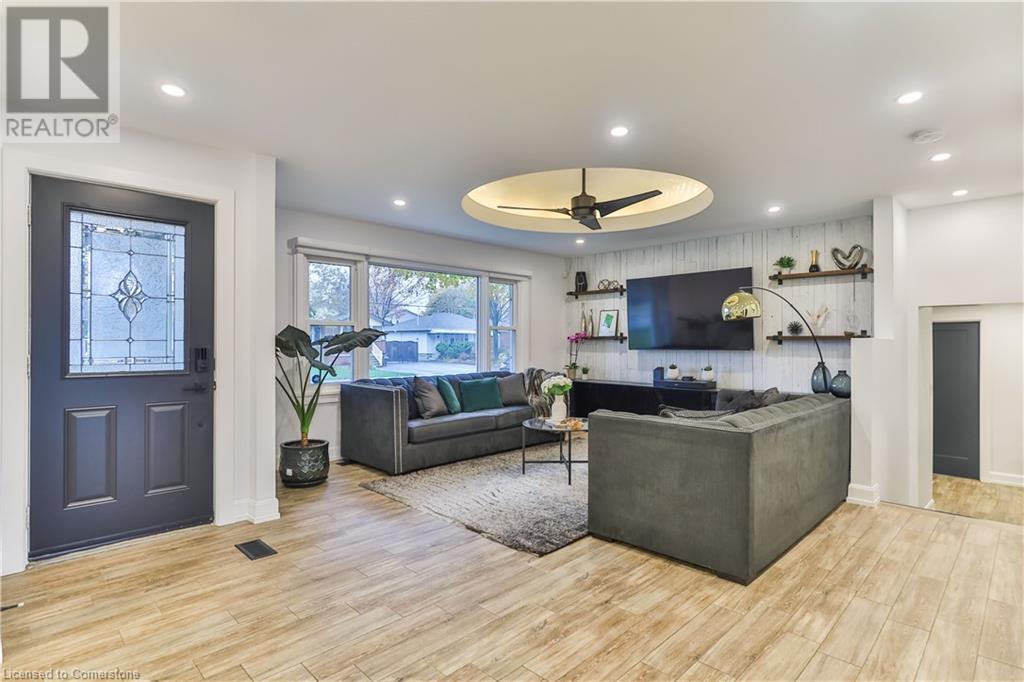 55 Deschene AvenueHamilton, Ontario  L9A 3J8 - Photo 5 - 40680913