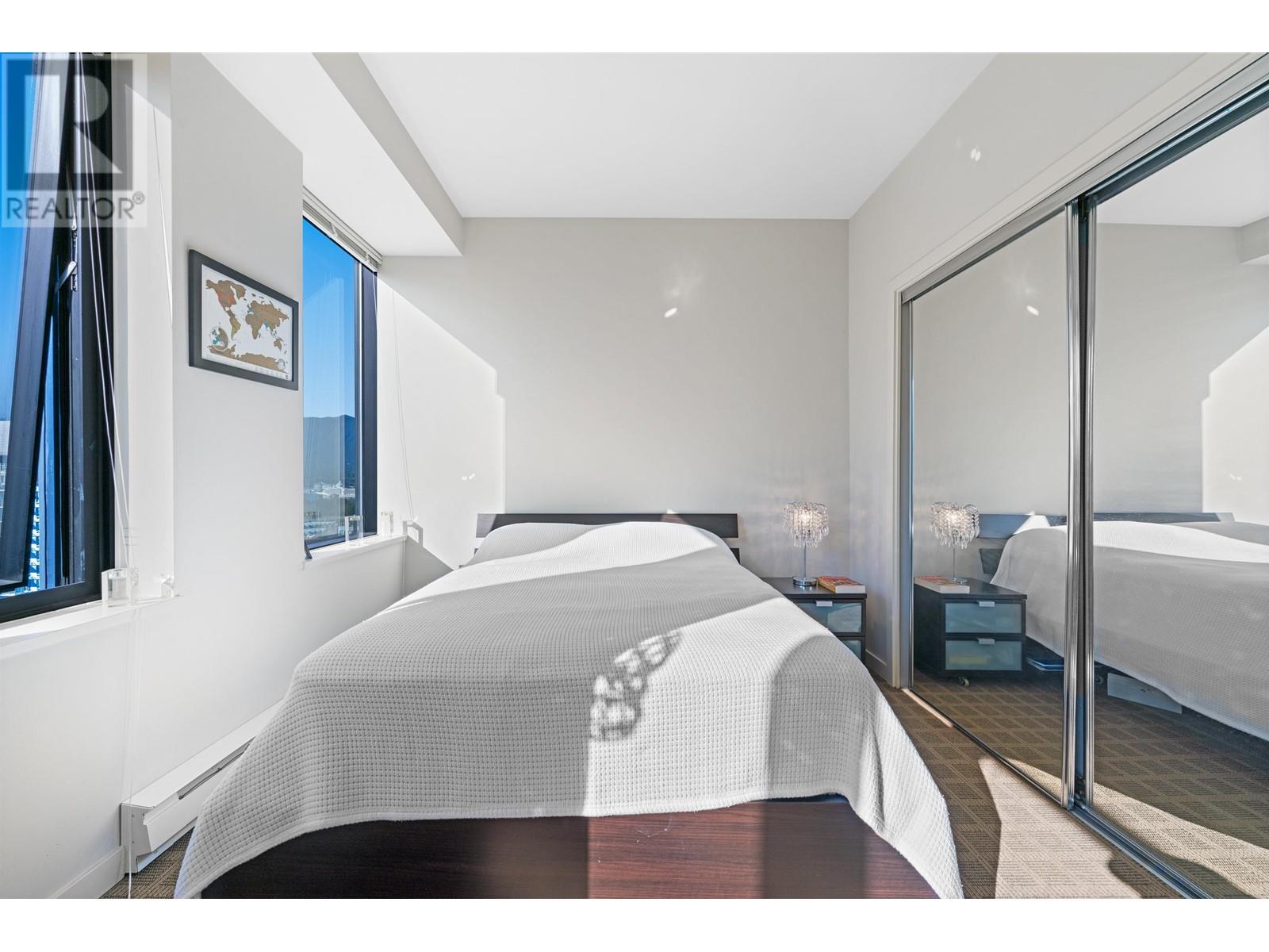 Listing Picture 17 of 33 : 1501 1333 W GEORGIA STREET, Vancouver / 溫哥華 - 魯藝地產 Yvonne Lu Group - MLS Medallion Club Member