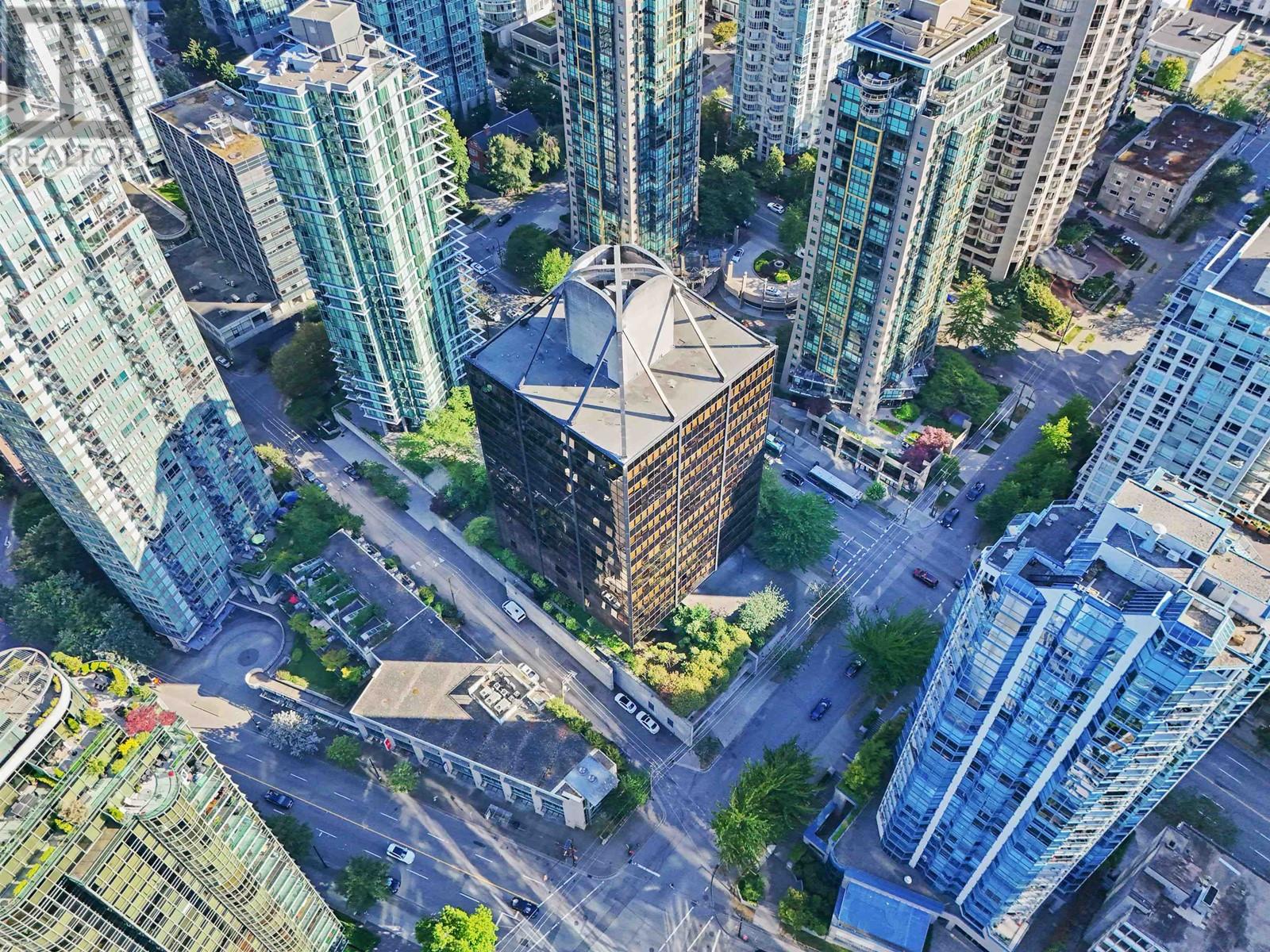 Listing Picture 29 of 33 : 1501 1333 W GEORGIA STREET, Vancouver / 溫哥華 - 魯藝地產 Yvonne Lu Group - MLS Medallion Club Member