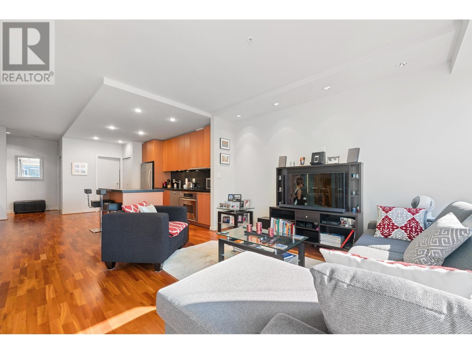 Listing Picture 8 of 33 : 1501 1333 W GEORGIA STREET, Vancouver / 溫哥華 - 魯藝地產 Yvonne Lu Group - MLS Medallion Club Member