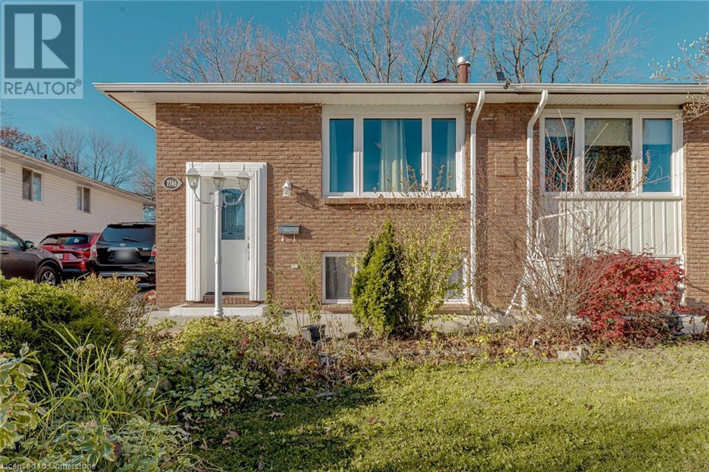 7746 Jubilee Drive, Niagara Falls, Ontario  L2G 7J6 - Photo 2 - 40679418