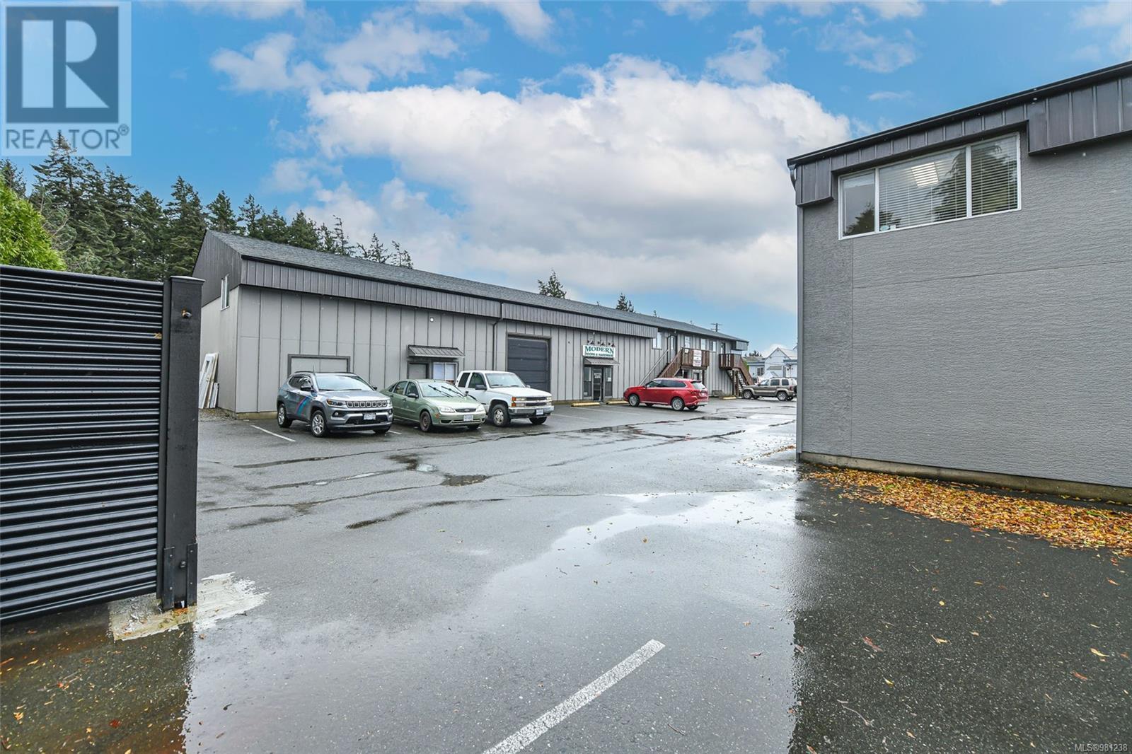 821 Shamrock Pl, Comox, British Columbia  V9M 4G4 - Photo 11 - 981238