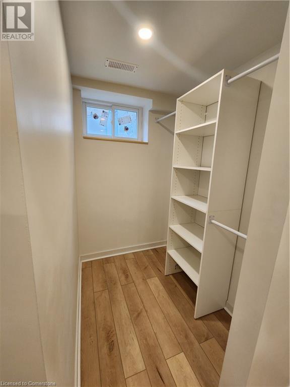 21 Mcintosh Avenue, Hamilton, Ontario  L9B 1J3 - Photo 6 - 40680899