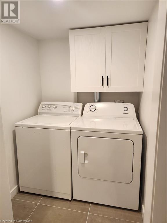 21 Mcintosh Avenue, Hamilton, Ontario  L9B 1J3 - Photo 8 - 40680899