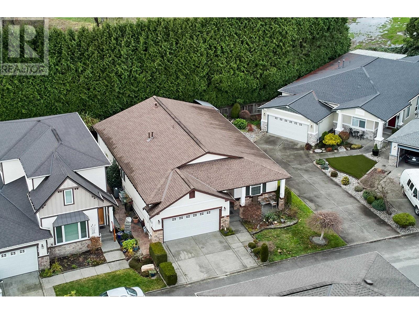 135 19639 Meadow Gardens Way, Pitt Meadows, British Columbia  V3Y 2T5 - Photo 3 - R2946800