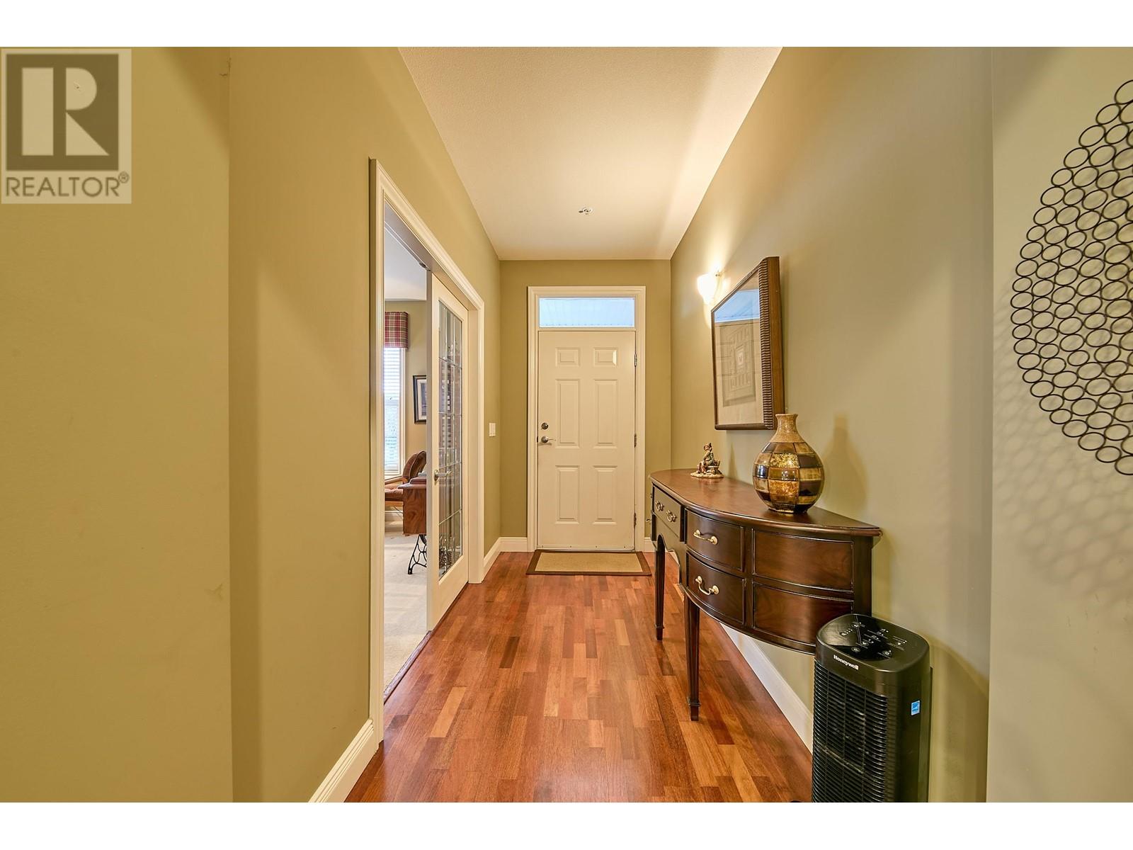 135 19639 Meadow Gardens Way, Pitt Meadows, British Columbia  V3Y 2T5 - Photo 5 - R2946800