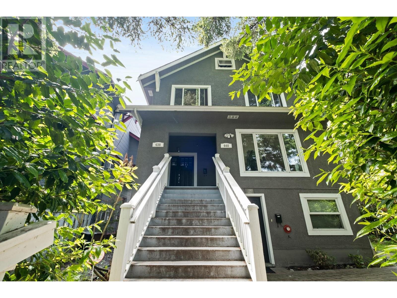 Property at 438 W 17TH AVENUE image 1