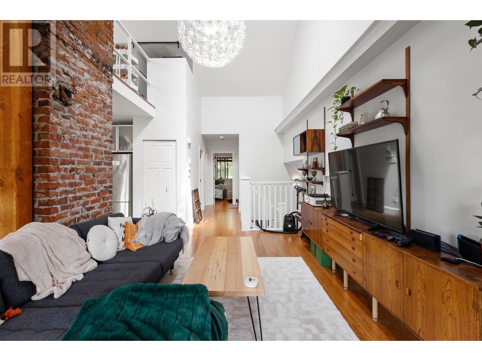 438 W 17th Avenue, Vancouver, British Columbia  V5Y 2A2 - Photo 12 - R2946814