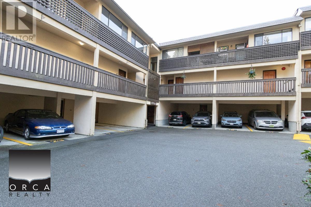 11 1811 Purcell Way, North Vancouver, British Columbia  V7J 3H4 - Photo 1 - R2946789