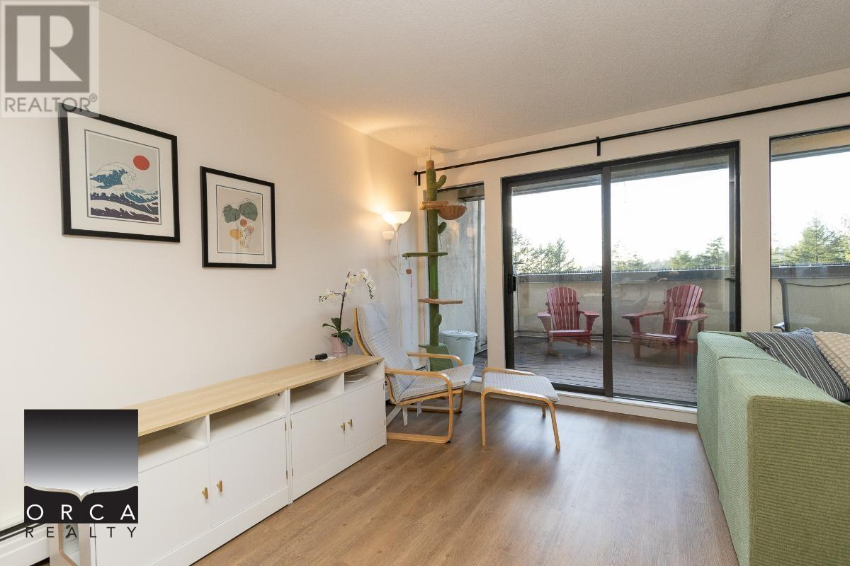 11 1811 Purcell Way, North Vancouver, British Columbia  V7J 3H4 - Photo 2 - R2946789