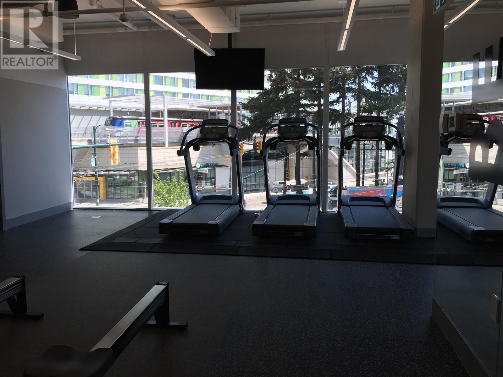 Listing Picture 15 of 19 : 2002 8189 CAMBIE STREET, Vancouver / 溫哥華 - 魯藝地產 Yvonne Lu Group - MLS Medallion Club Member