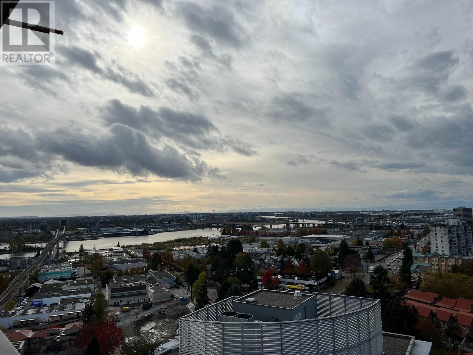 Listing Picture 4 of 19 : 2002 8189 CAMBIE STREET, Vancouver / 溫哥華 - 魯藝地產 Yvonne Lu Group - MLS Medallion Club Member