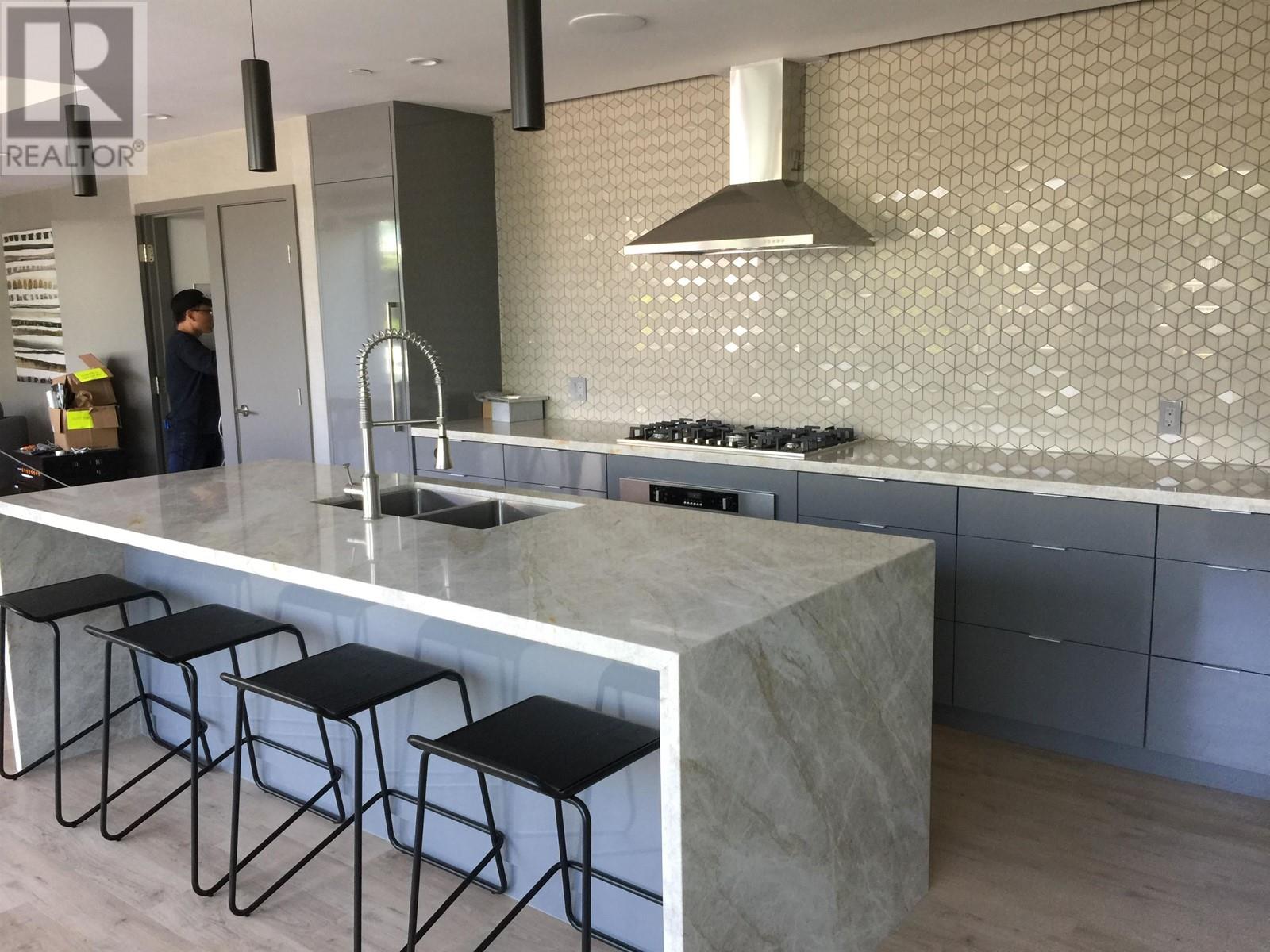 Listing Picture 18 of 19 : 2002 8189 CAMBIE STREET, Vancouver / 溫哥華 - 魯藝地產 Yvonne Lu Group - MLS Medallion Club Member