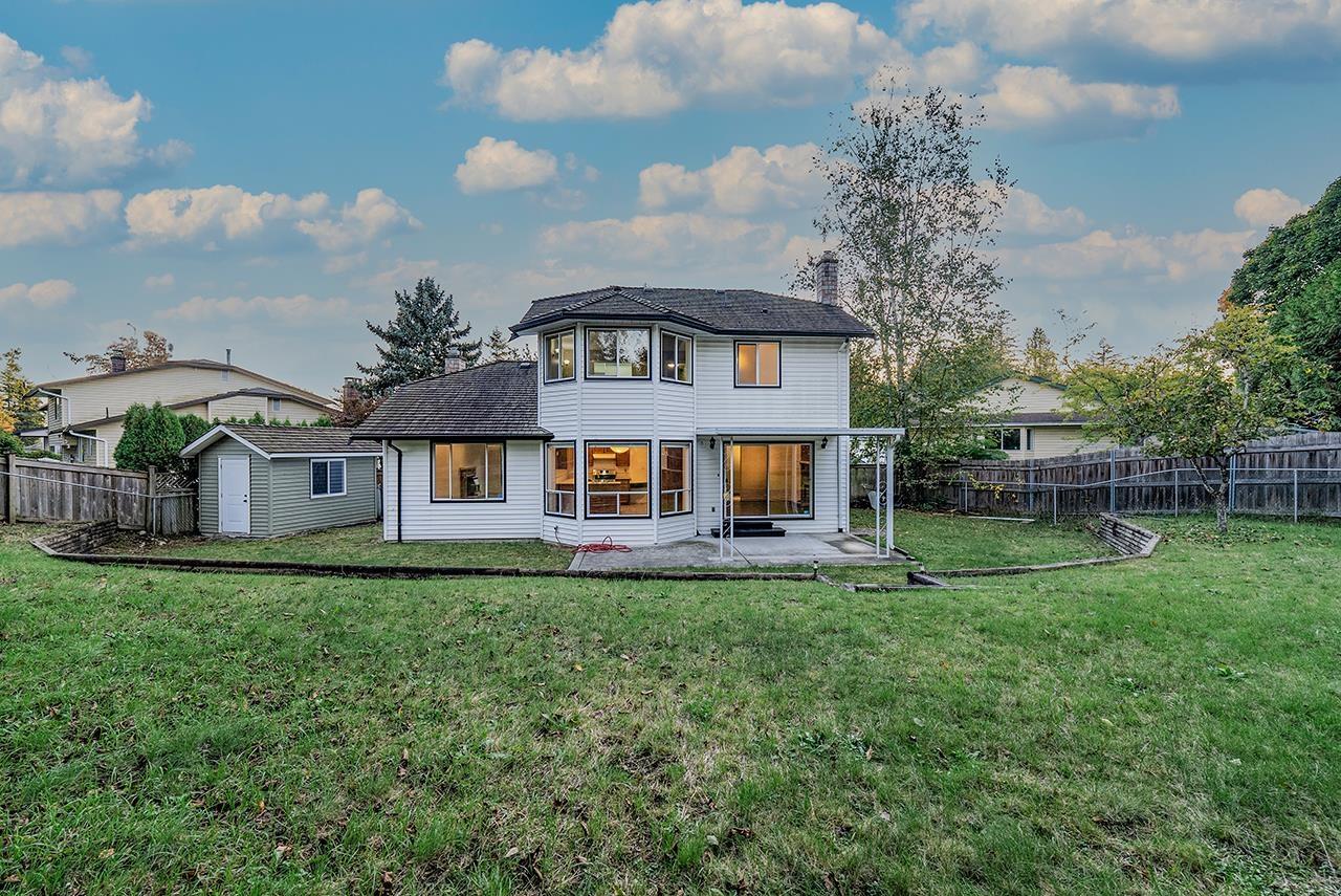 Property at 2522 GROSVENOR PLACE image 4