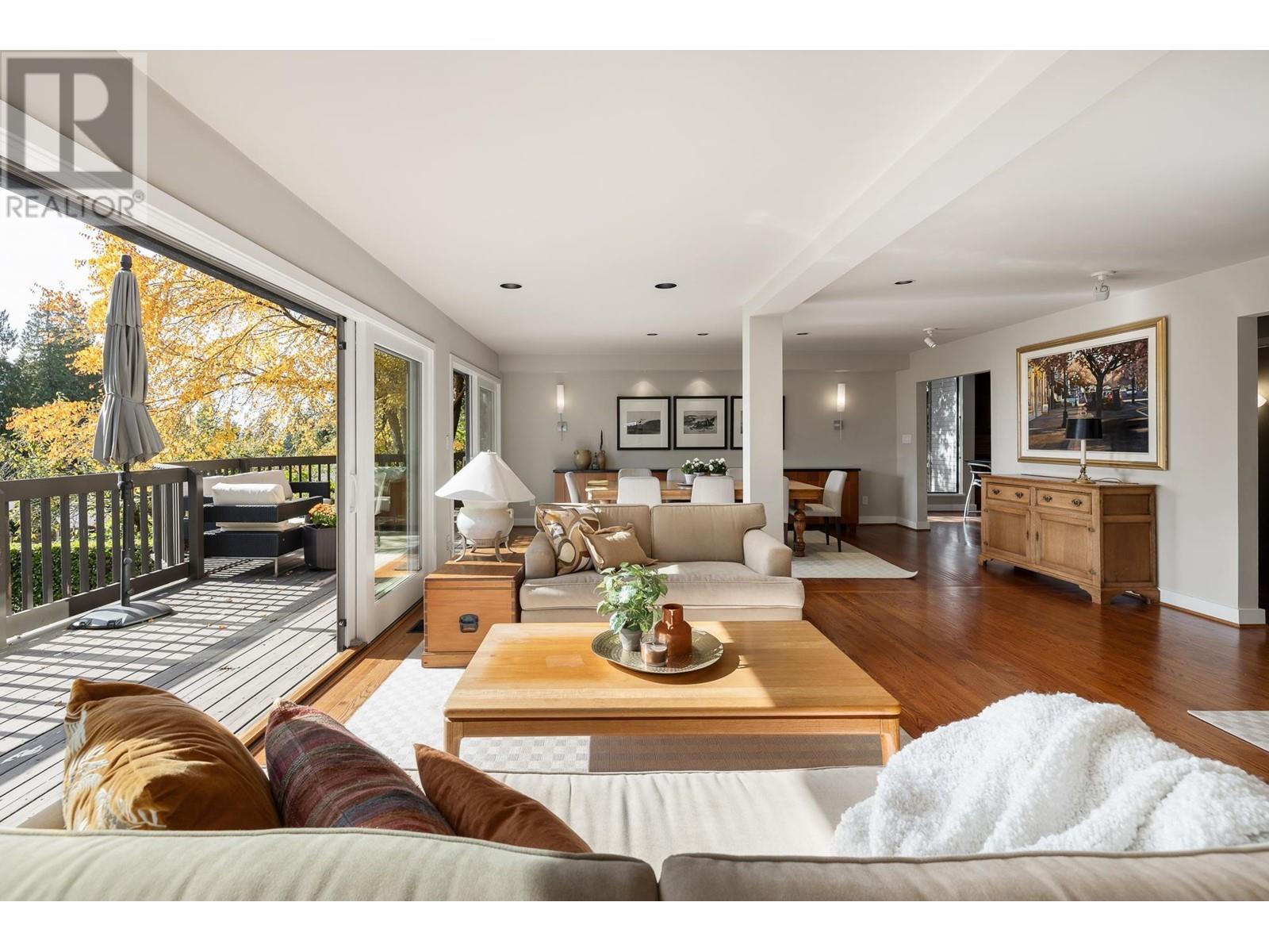 2708 Nelson Avenue, West Vancouver, British Columbia  V7V 2R9 - Photo 1 - R2946843