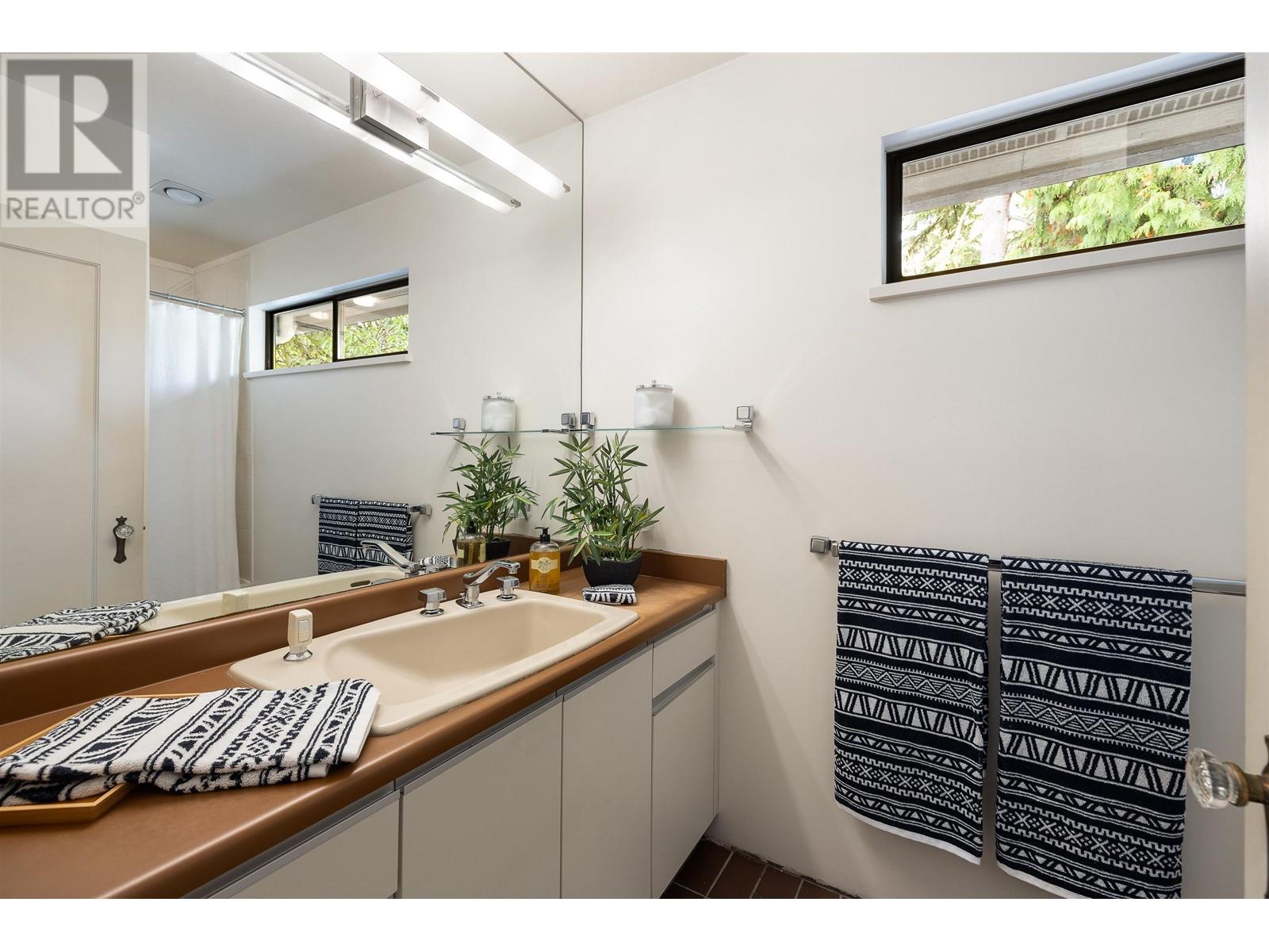 2708 Nelson Avenue, West Vancouver, British Columbia  V7V 2R9 - Photo 25 - R2946843