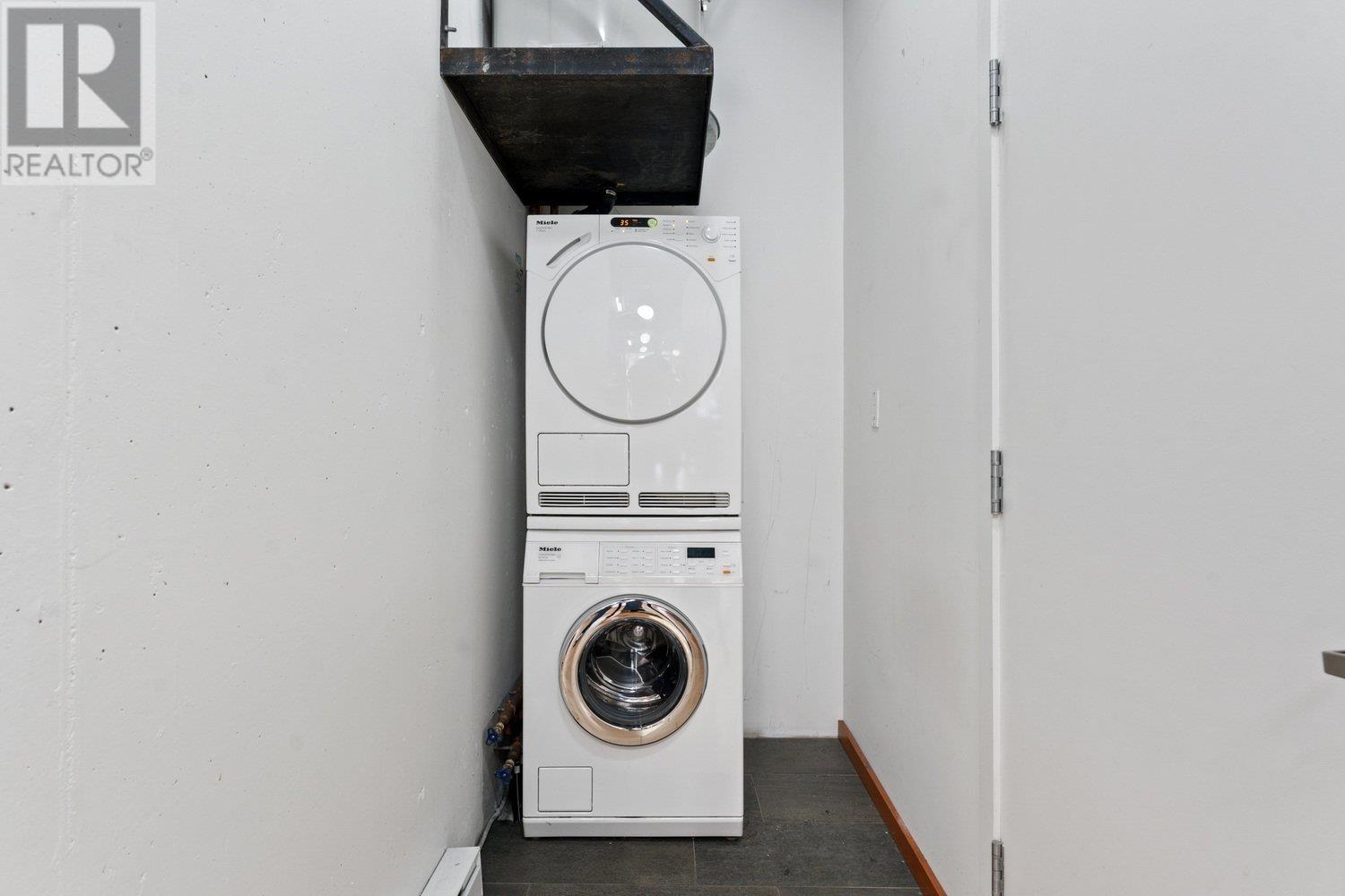 Listing Picture 15 of 20 : 848 W 8TH AVENUE, Vancouver / 溫哥華 - 魯藝地產 Yvonne Lu Group - MLS Medallion Club Member